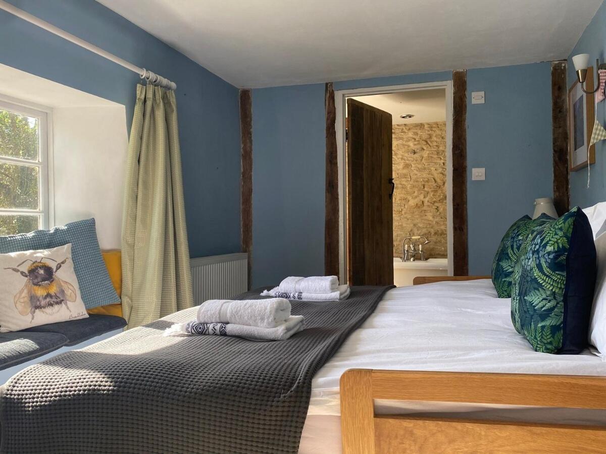 The Explorers Rest - - Frome Holiday home
