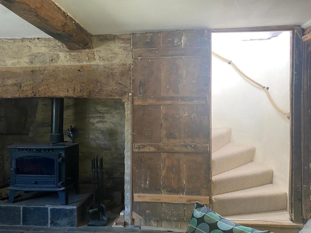 The Explorers Rest - - Frome * Buckland Dinham