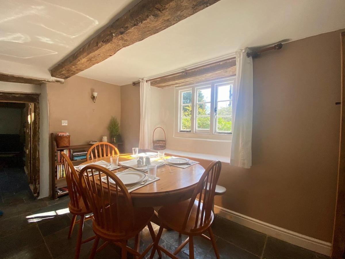 The Explorers Rest - - Frome